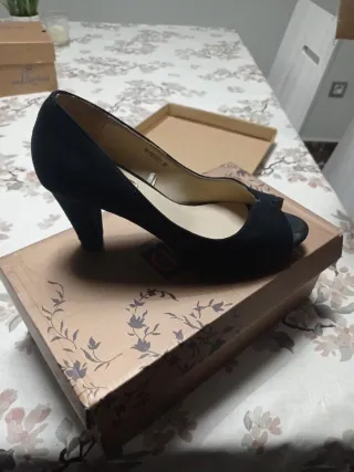 Zapatos de tacón V&D negros