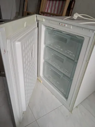 Congelador Siemens empotrable