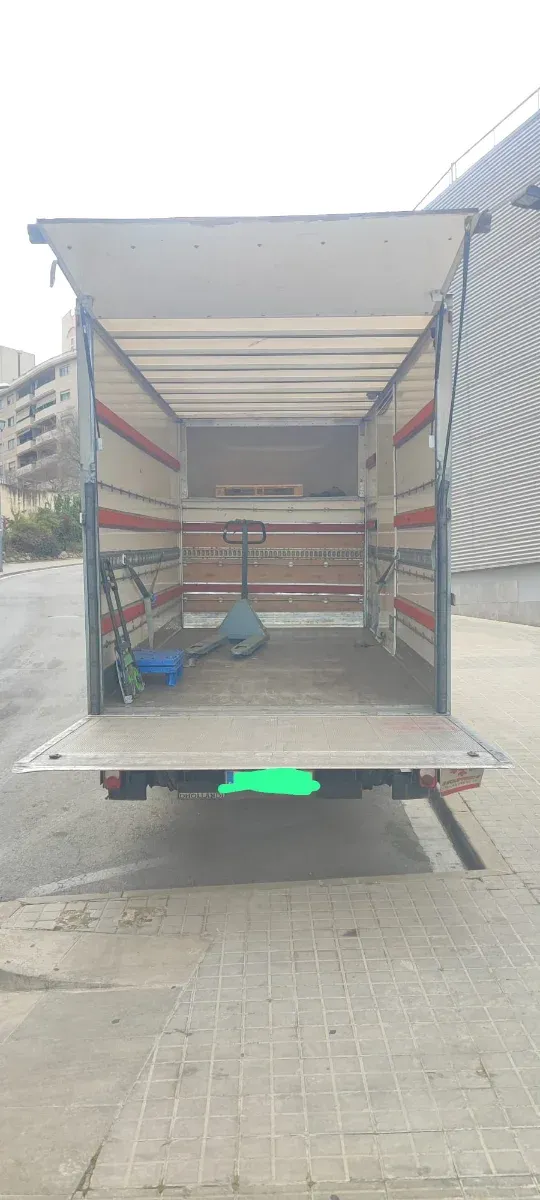 Renault Master Furgón Carrozado + Plataforma