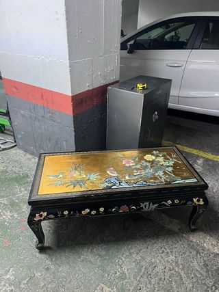 Mesa japonesa antigua decorada