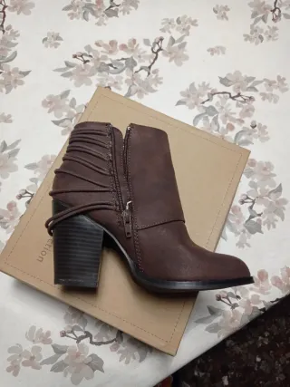 Botas tacón Corina marrones