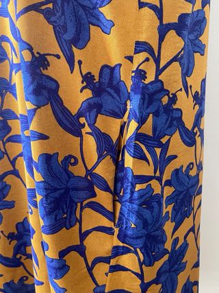 Vestido H&M floral sin mangas talla 44