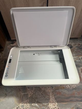 Stampante HP DeskJet 2620 scanner + cartucce piene