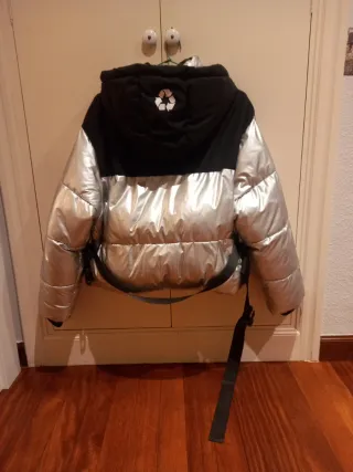 Plumífero Zara TRF Limited , materiales reciclado.