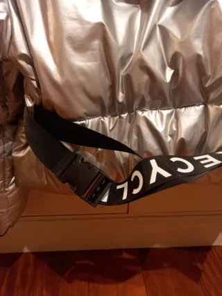 Plumífero Zara TRF Limited , materiales reciclado.