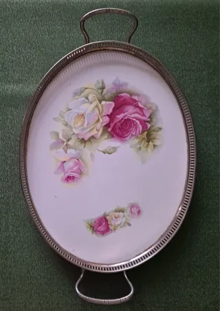 Bandeja ovalada antigua de porcelana