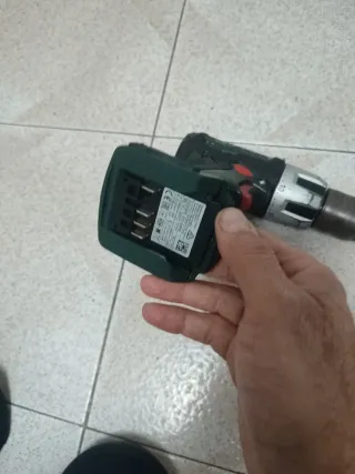 Taladro Percutor Metabo BS 18L