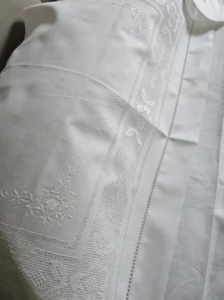 Completo letto matrimoniale lino ricamato a mano
