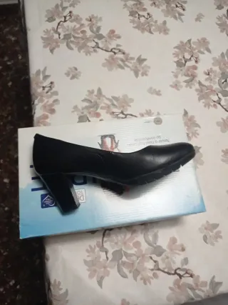 Zapatos de tacón Tote Flex negros de piel