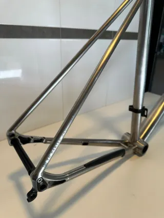 Cuadro Titanio disco Van Nicholas Skeiron M o 54