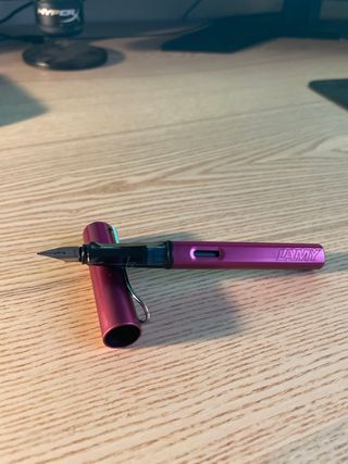 Pluma estilográfica rosa