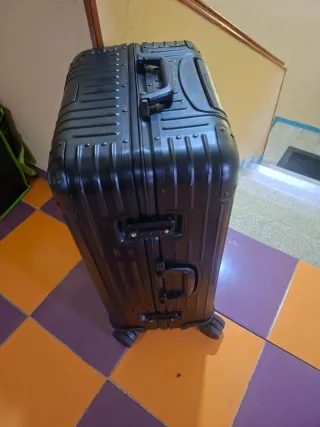 Maleta Rimowa Aluminio Negra