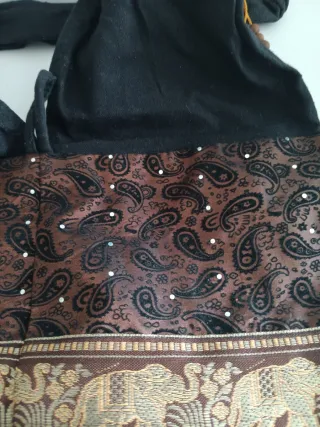 Bolso étnico negro y multicolor nuevo