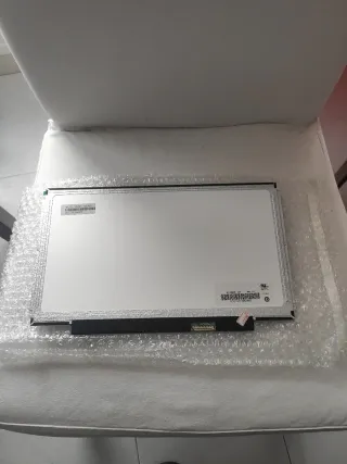 Pantalla portátil 13.3 LED