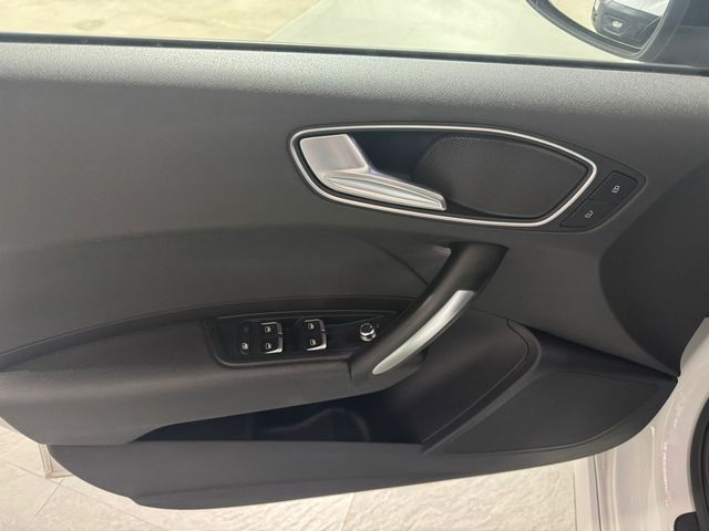 Audi A1 Adrenalin 1.0 TFSI 70kW (95CV) Sportback