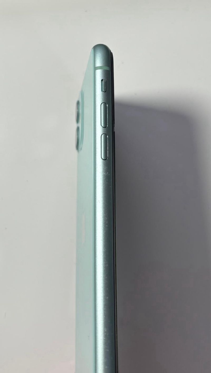 iPhone 11 (con caja) afbeelding 4
