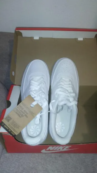 Zapatillas Nike Talla 43 Blancas