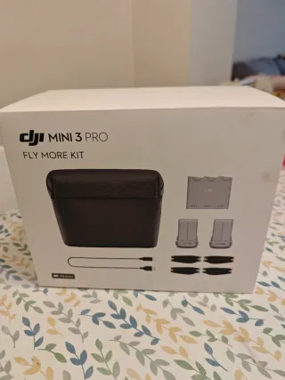 DJI Mini 3 pro Fly More Combo