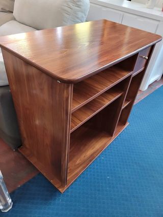 MUEBLE DE TV CLÁSICO