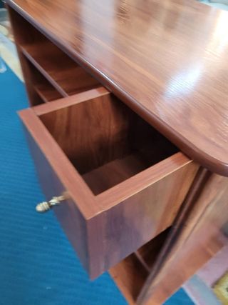 MUEBLE DE TV CLÁSICO