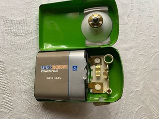 Linterna vintage verde