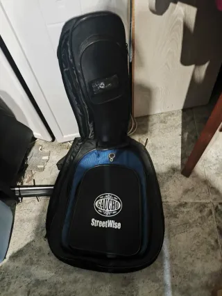 Guitarra Eléctrica Negra + Amplificador Nux