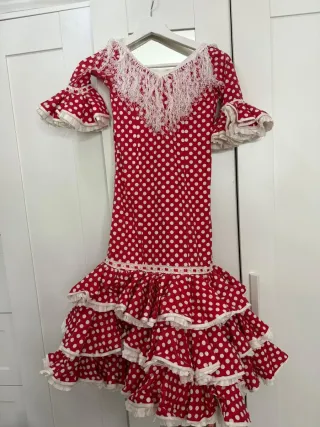 Traje Flamenca Niña Rojo Lunares Blanco, hecho por