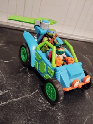 Tartarughe Ninja Action Figure con Veicolo
