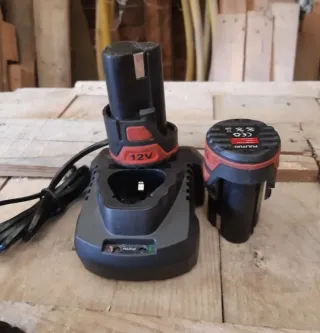 Batería y cargador 12V