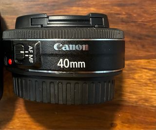 Canon EF 40mm f/2.8 STM