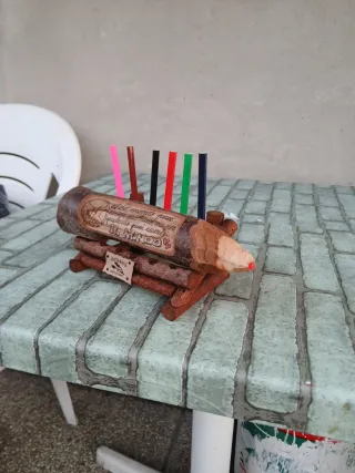 Portapenne in legno Il Mondo