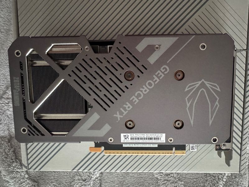 Tarjeta Gráfica Zotac GeForce RTX 5060 Ti 16GB afbeelding 2