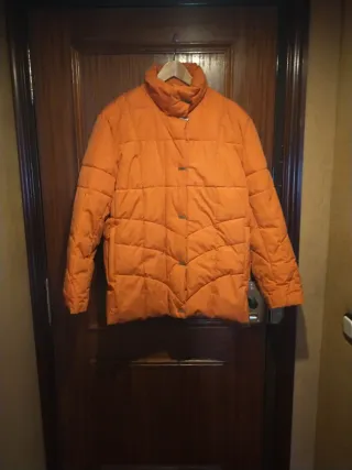 Chubasquero naranja acolchado mujer