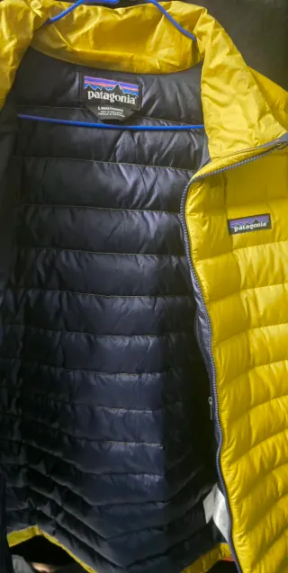 Cazadora plumífero Patagonia amarilla