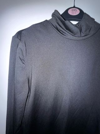 Maglia collo alto nera manica lunga Tall