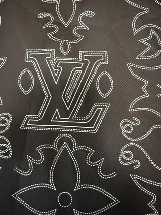 Camisa Louis Vuitton Negra Estampada