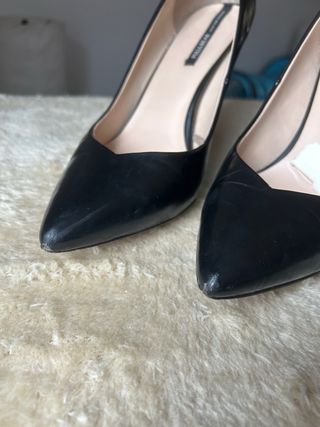 Zapatos de salón negros tacón alto