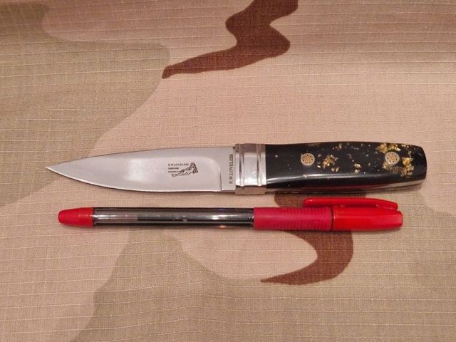 Cuchillo R.W. Loveless