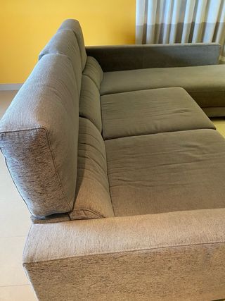 Sofá modular gris tela