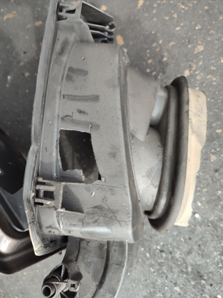 TAPA EXTERIOR COMBUSTIBLE BMW SERIE 2 ACTIVE TOUR