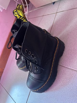 Dr. Martens N.39