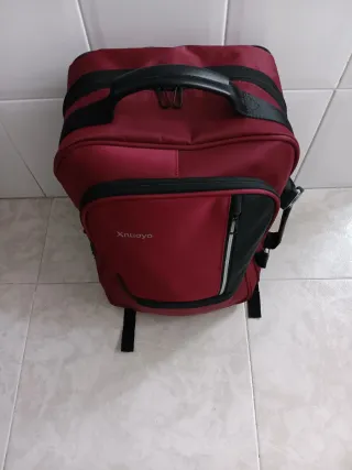 Mochila-maleta Xnuoyo Negra y Roja