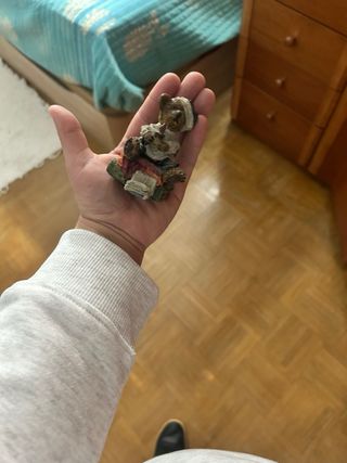 Figura Oso Sostenedor de Libros