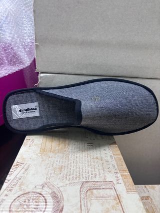 Zapatillas Cerradas Espinosa Gris Talla 42