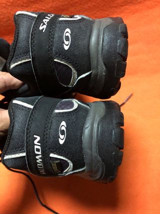 Zapatillas montaña Salomon Goretex Talla 42 2/3