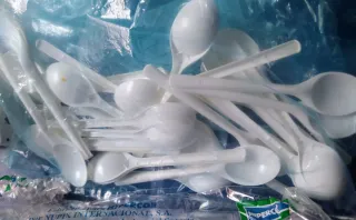 Vajilla Desechable Plástico y Papel