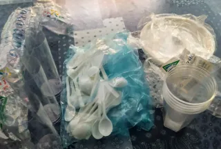 Vajilla Desechable Plástico y Papel