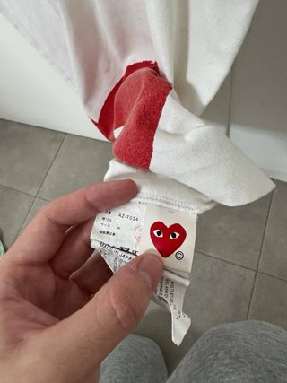 Camiseta Comme Des Garçons PLAY Corazón Talla M