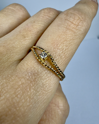 Anillo Oro 18k con Diamante 0.06ct