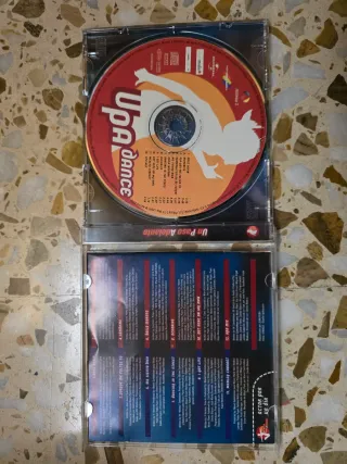 CD Upa Dance El grupo de un paso adelante
